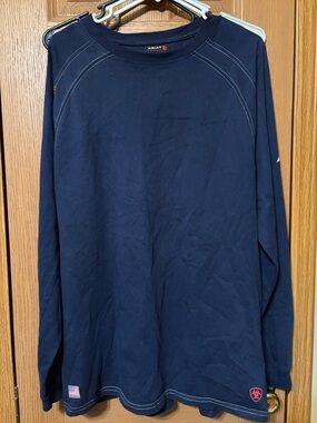 Ariat FR Fire Resistant NWOT Navy Long Sleeve Crewneck